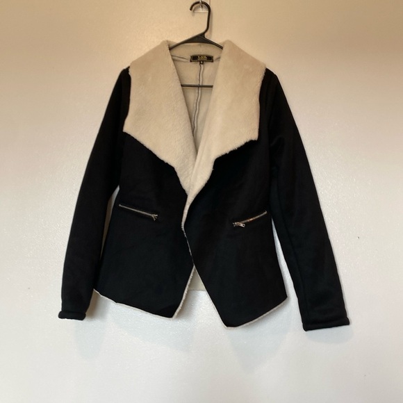 Lucky & Blessed sherpa like black and white waterfall ,pocket jacket wrap coat s - Picture 2 of 10